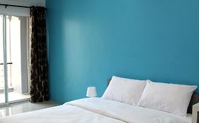 Udee Living Place Hotel 3*